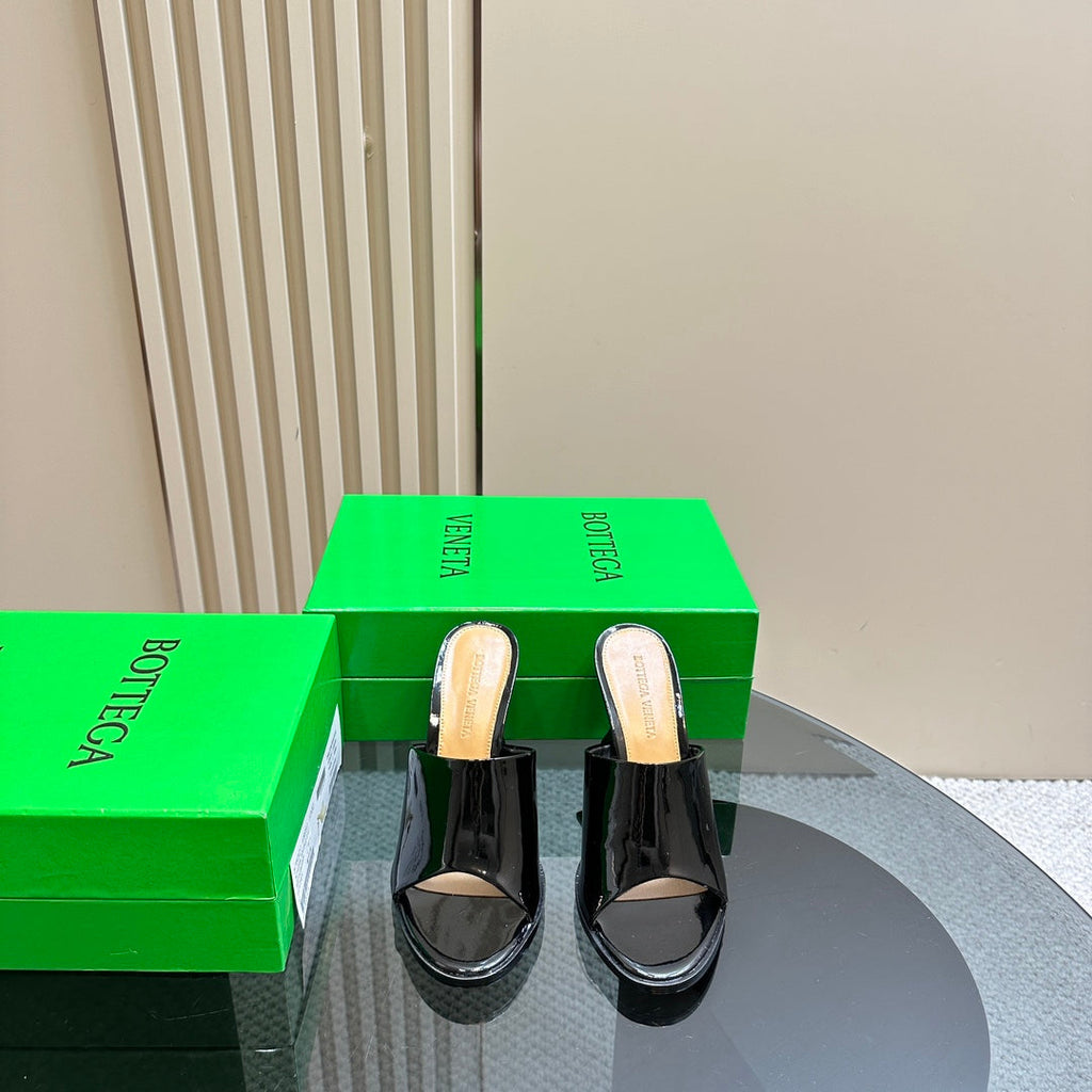 BOTTEGA VENETA HIGH MULE 95 MM IN BLACK CALFSKIN