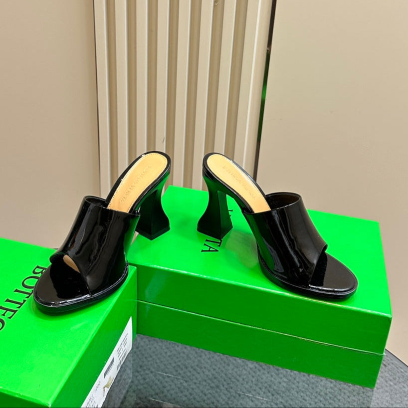BOTTEGA VENETA HIGH MULE 95 MM IN BLACK CALFSKIN