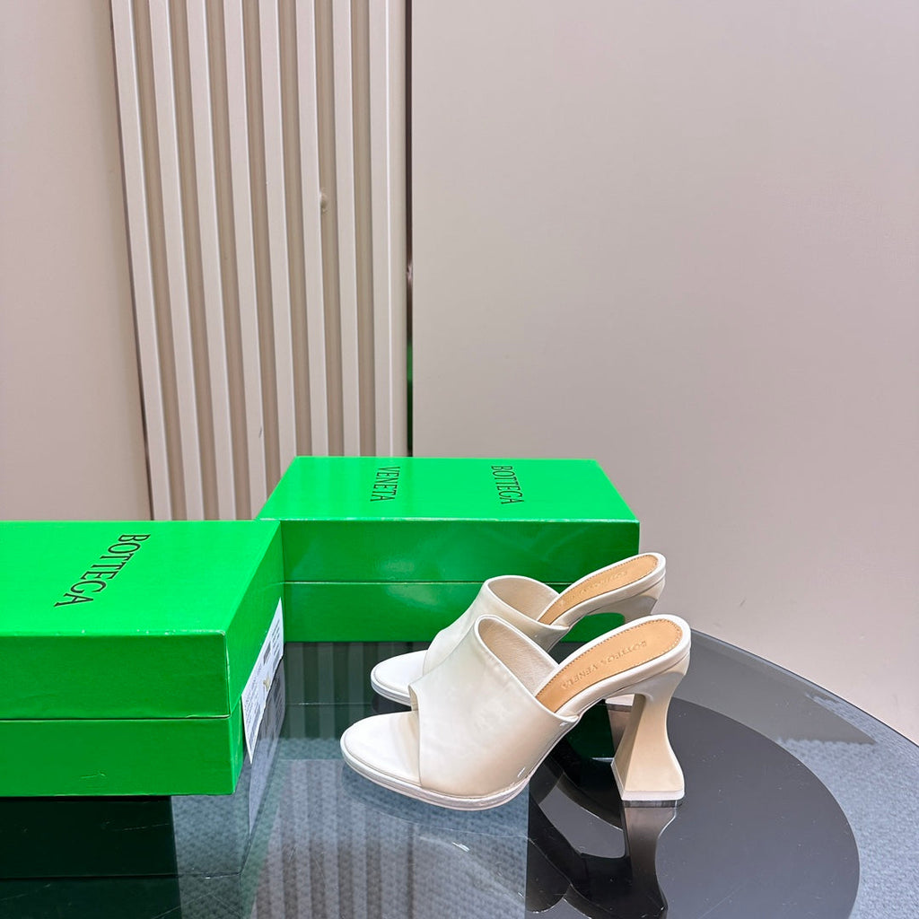 BOTTEGA VENETA HIGH MULE 95 MM IN WHITE CALFSKIN