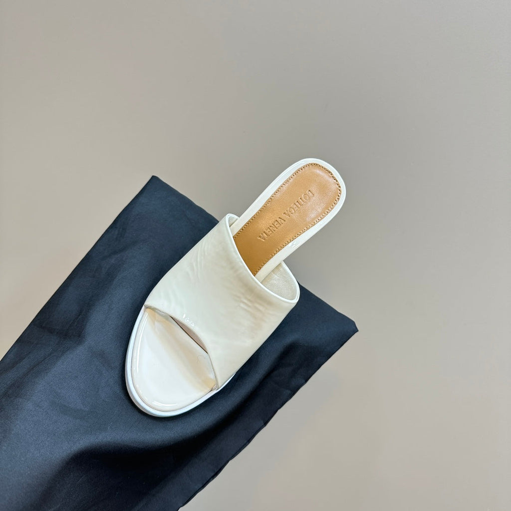 BOTTEGA VENETA HIGH MULE 95 MM IN WHITE CALFSKIN