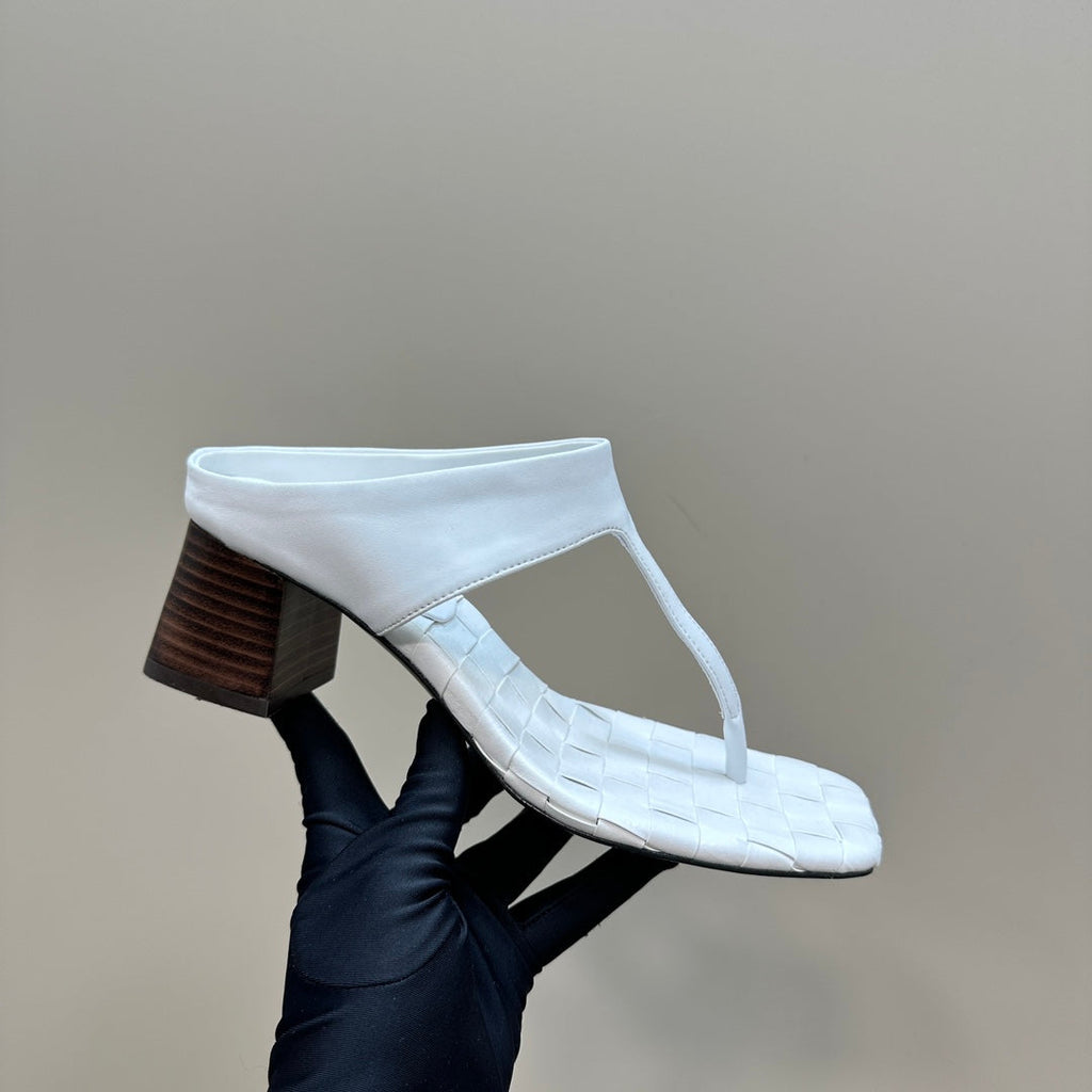 BOTTEGA VENETA MARELLA THONG IN WHITE LEATHER WITH SIGNATURE INTRECCIATO INSOLE 55 MM