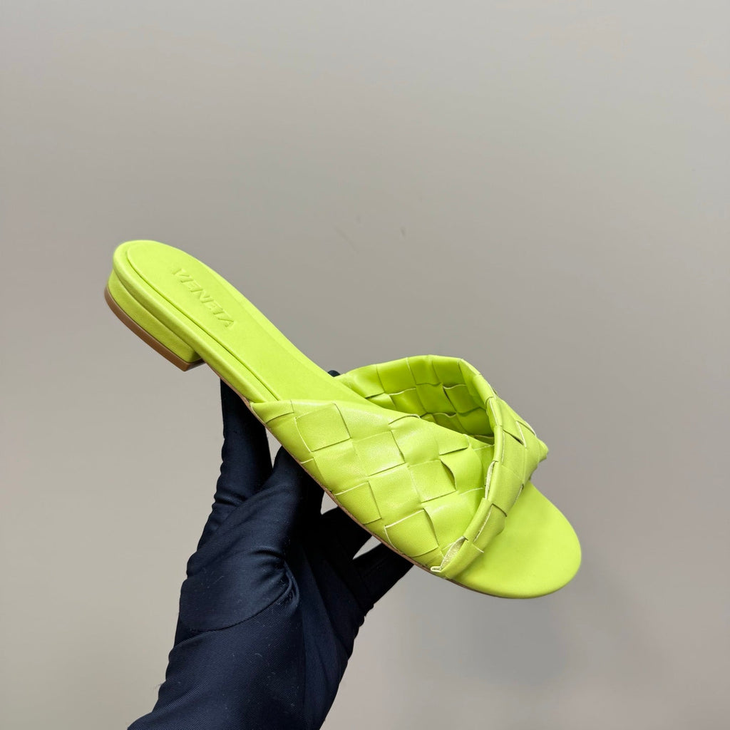 BOTTEGA VENETA BLINK FLAT MULE IN NEON YELLOW INTRECCIATO LEATHER