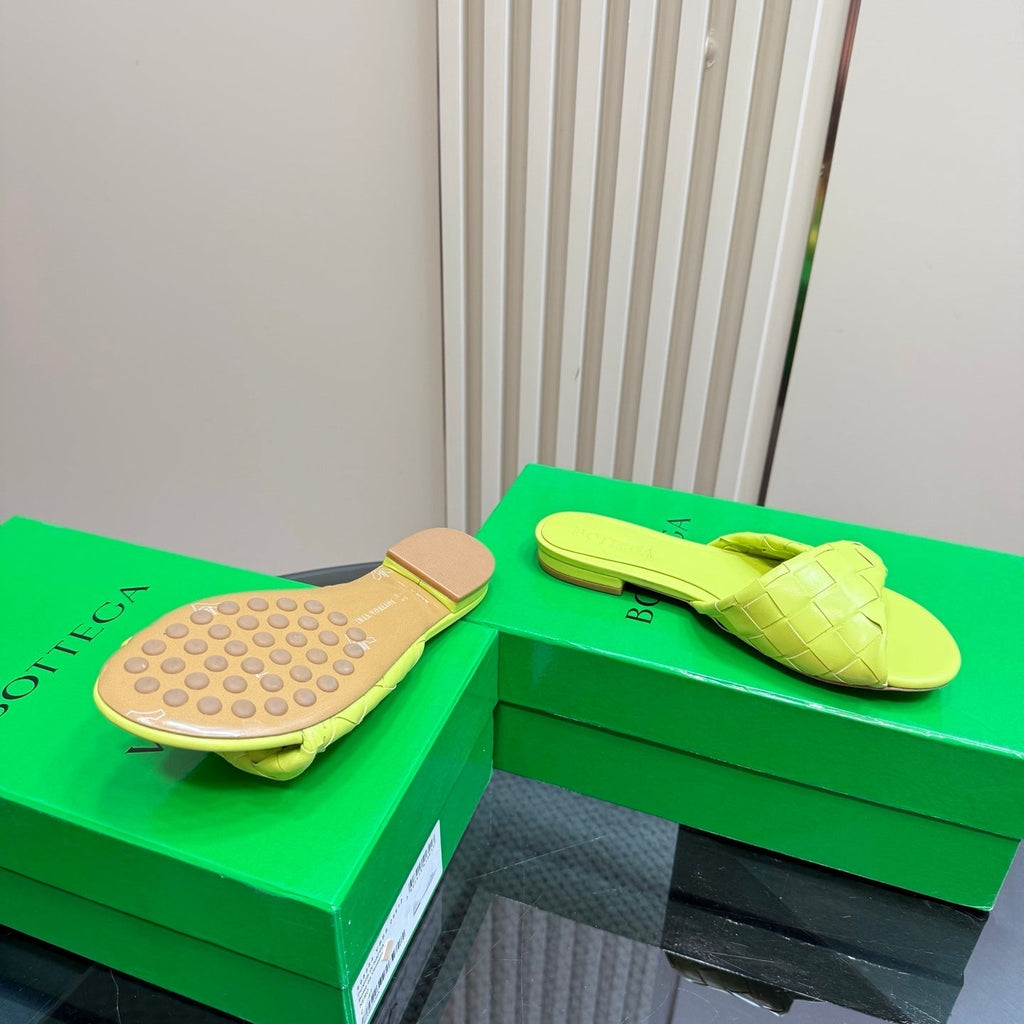 BOTTEGA VENETA BLINK FLAT MULE IN NEON YELLOW INTRECCIATO LEATHER