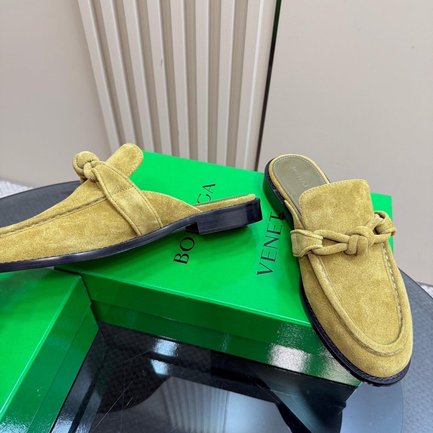 BOTTEGA VENETA ASTAIRE MULE IN OLIVE GREEN SUEDE