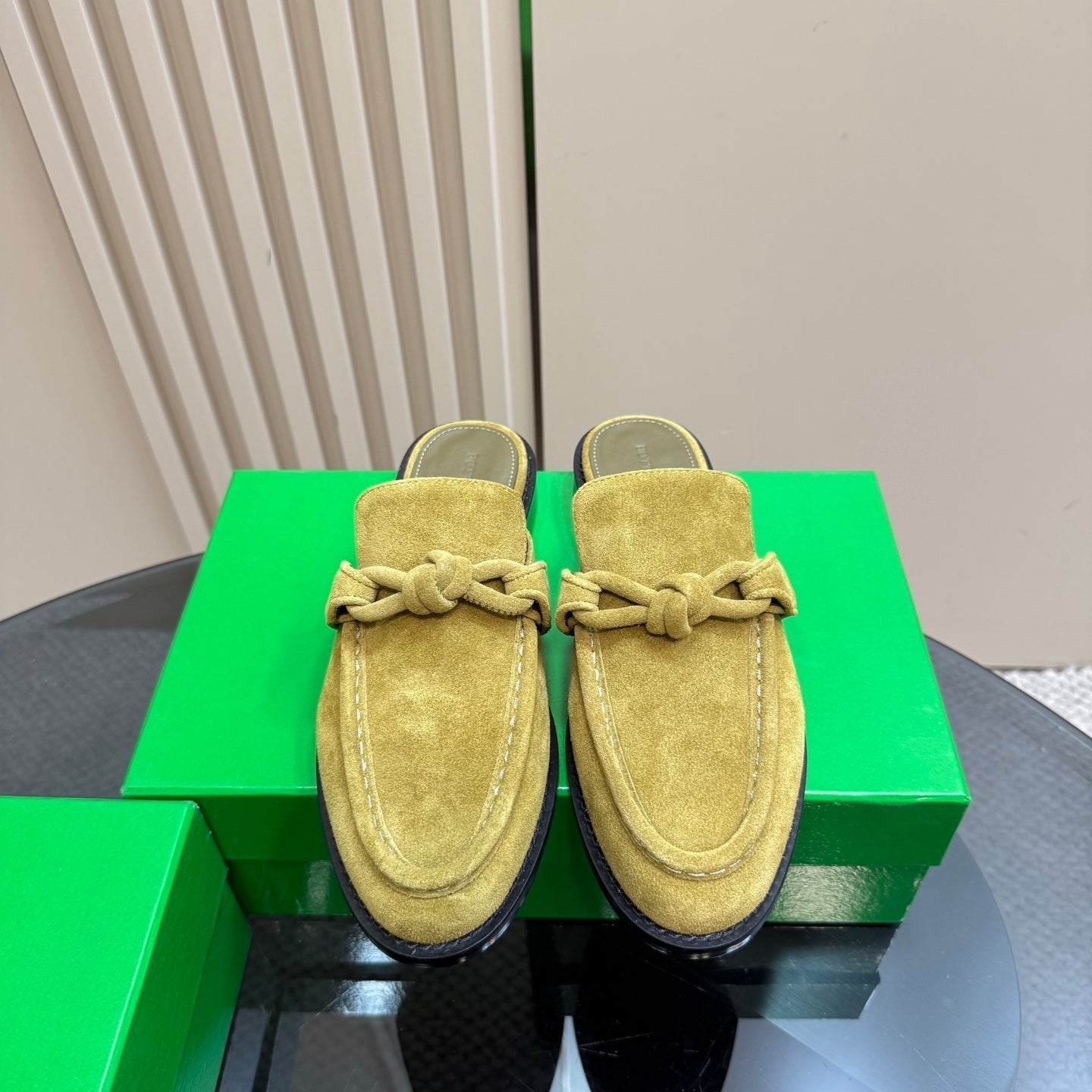 BOTTEGA VENETA ASTAIRE MULE IN OLIVE GREEN SUEDE