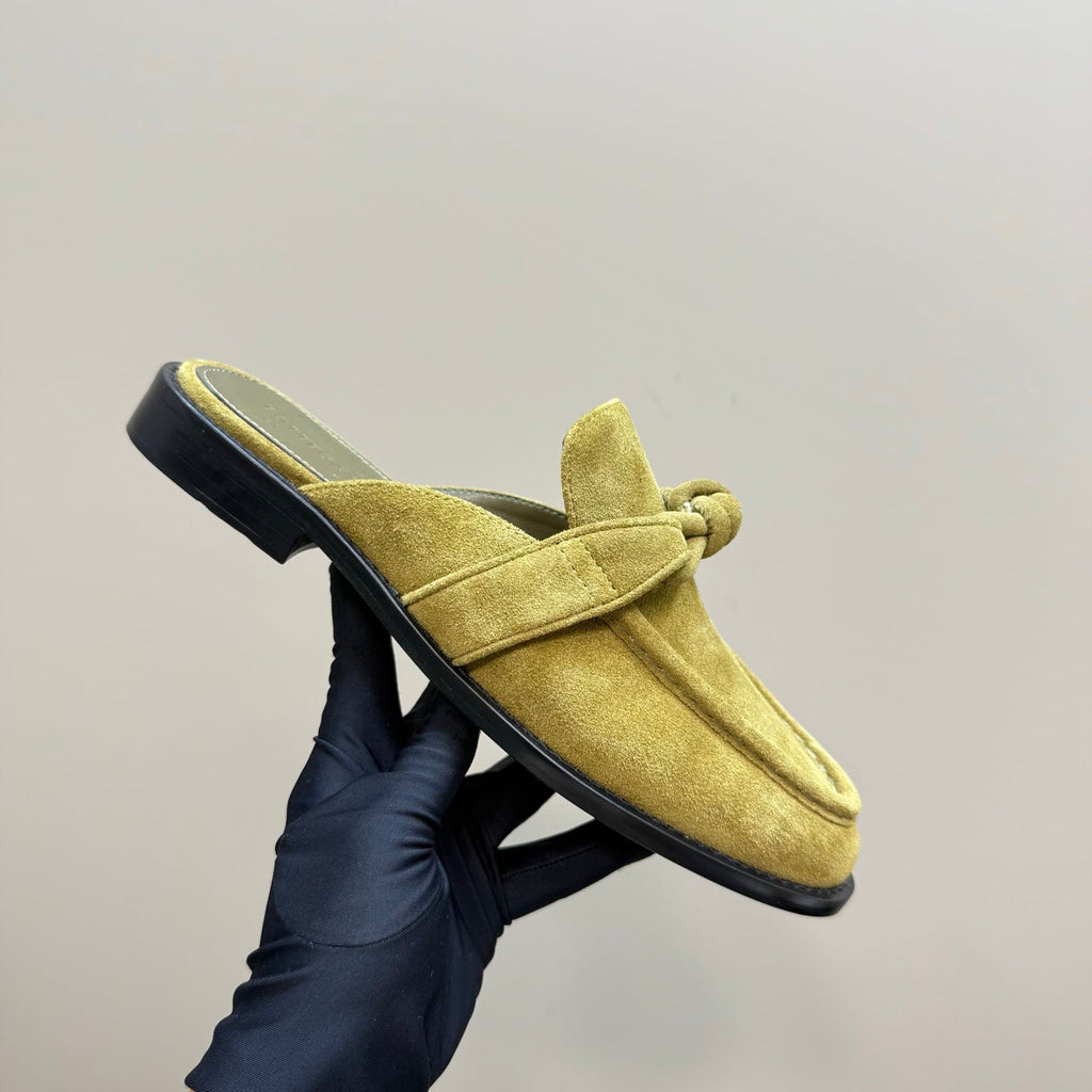 BOTTEGA VENETA ASTAIRE MULE IN OLIVE GREEN SUEDE