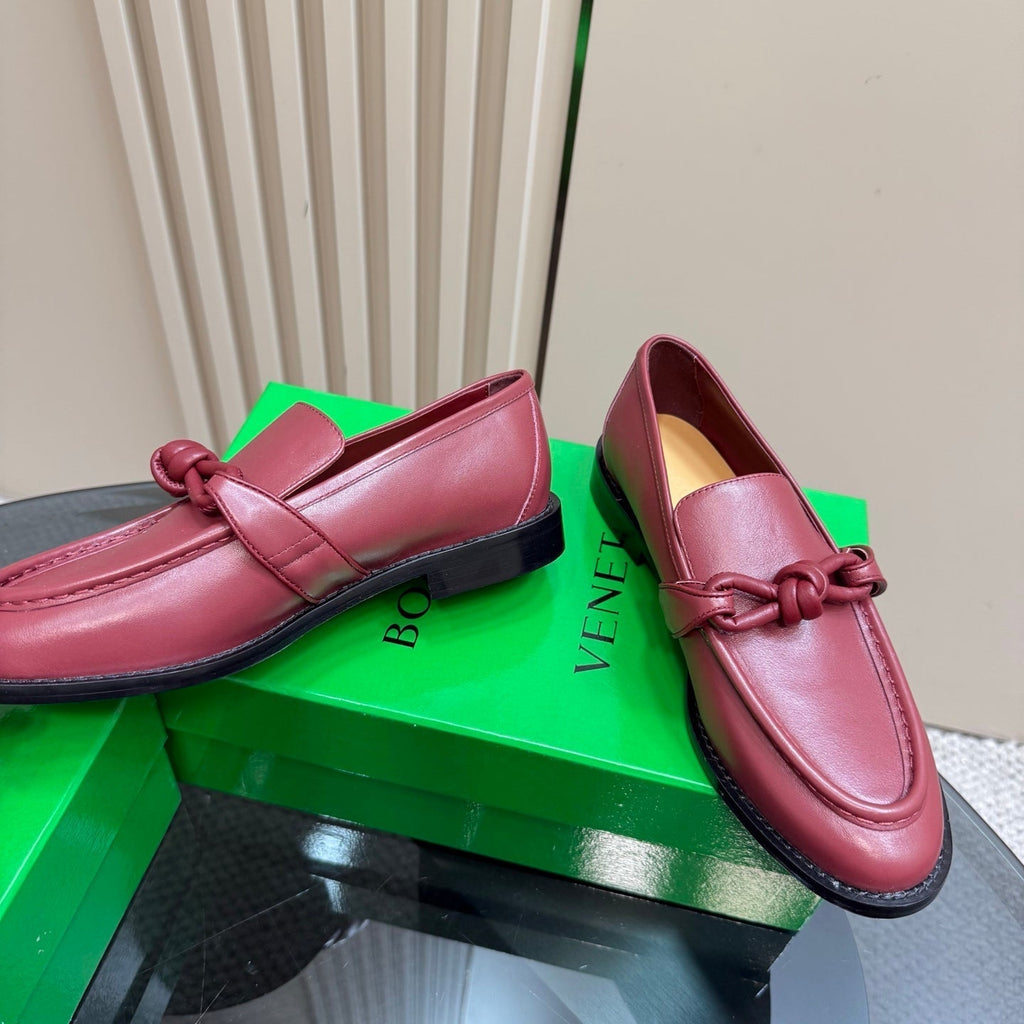 BOTTEGA VENETA ASTAIRE LOAFER IN BERRY RED CALFSKIN