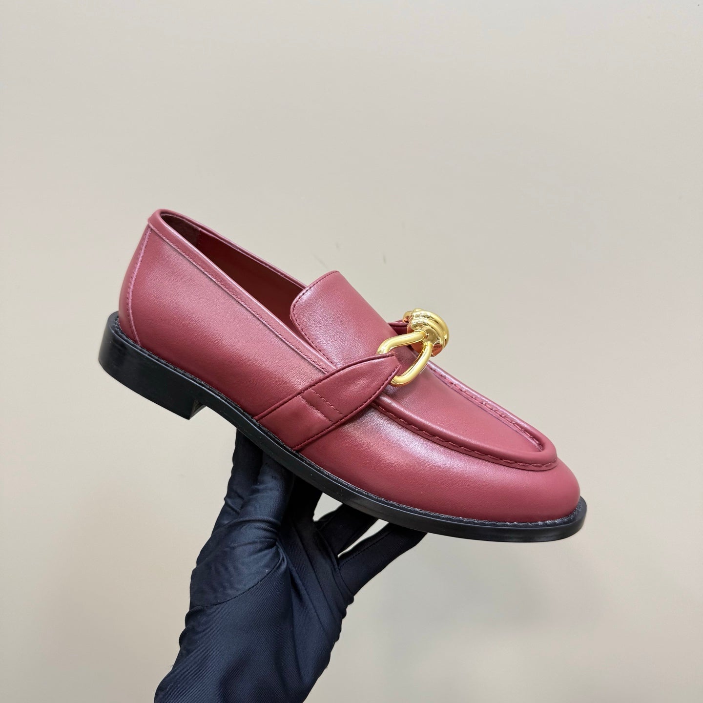 BOTTEGA VENETA ASTAIRE LOAFER IN BERRY RED CALFSKIN WITH GOLD HARDWARE