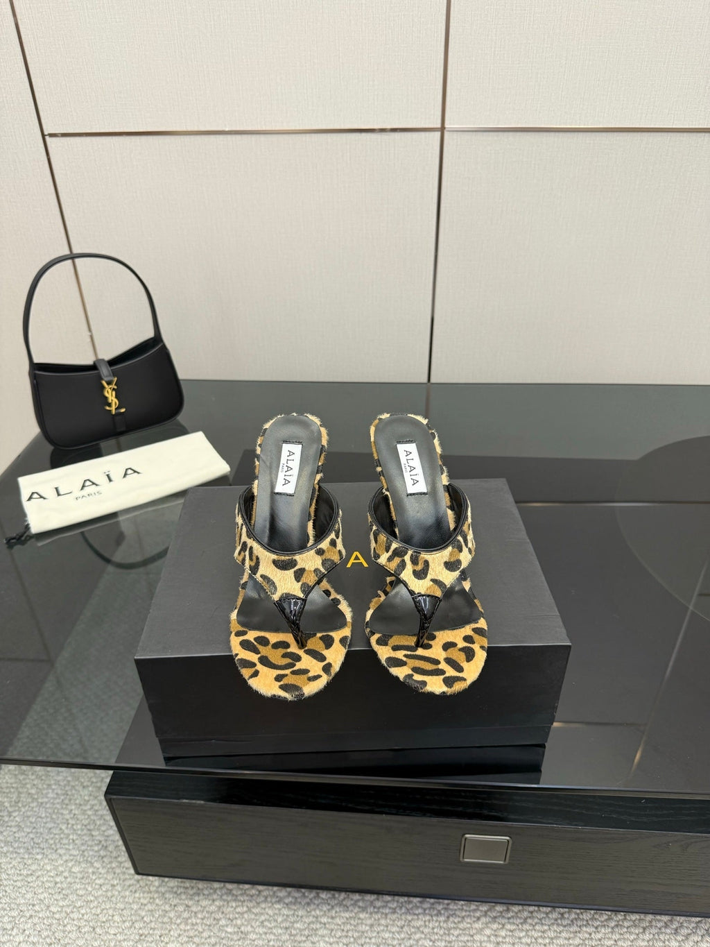 ALAIA HEELED THONG 25S IN LEOPARD PONY HAIR LEATHER