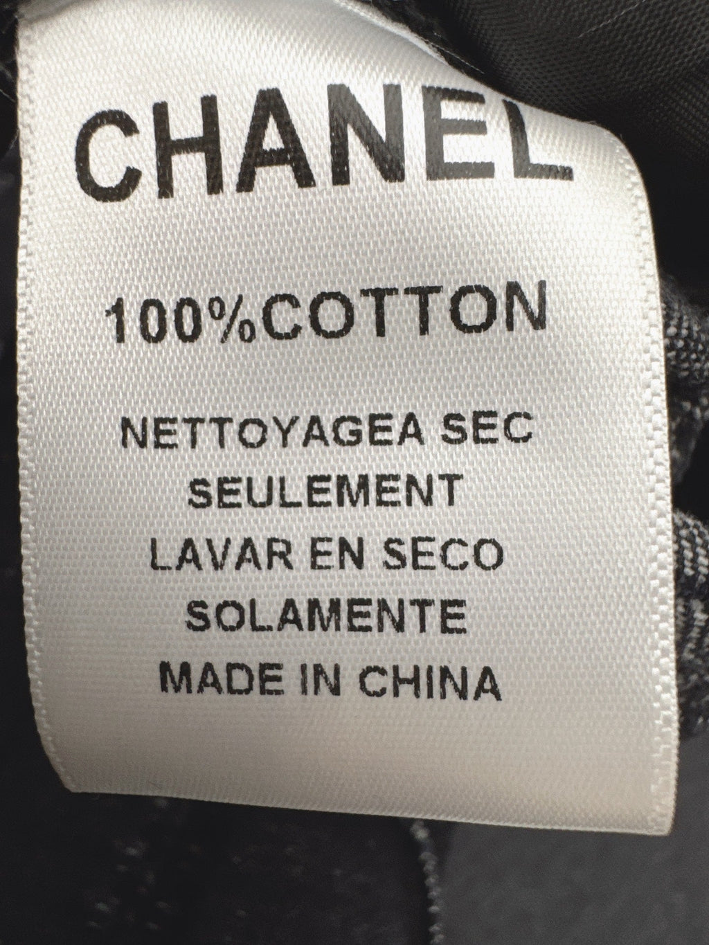 CHANEL 26S STRAIGHT-LEG JEANS 818