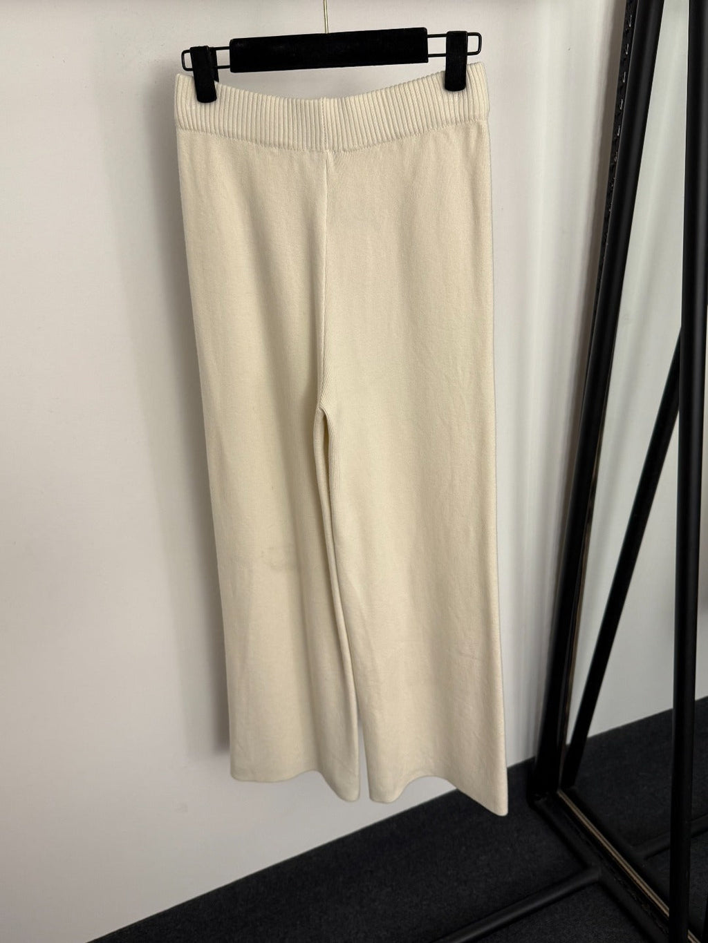 CHANEL 25S KNIT PANTS ELASTIC WAIST 568