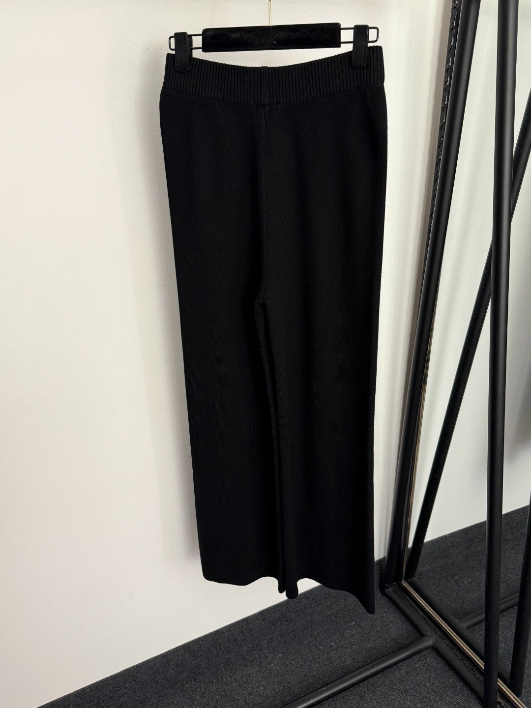 CHANEL 25S KNIT PANTS ELASTIC WAIST 569