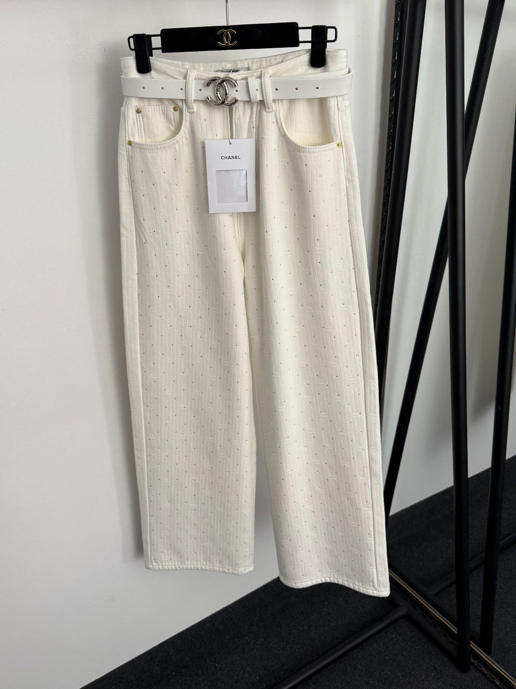 CHANEL 25S HIGH-WAISTED FLEECE-LINED JEANS 564