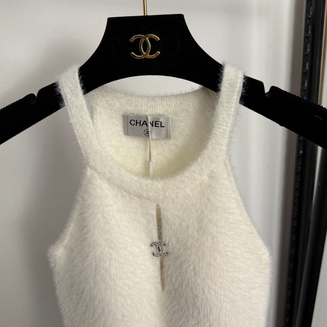 CHANEL 25S HALTER NECK TOP 554