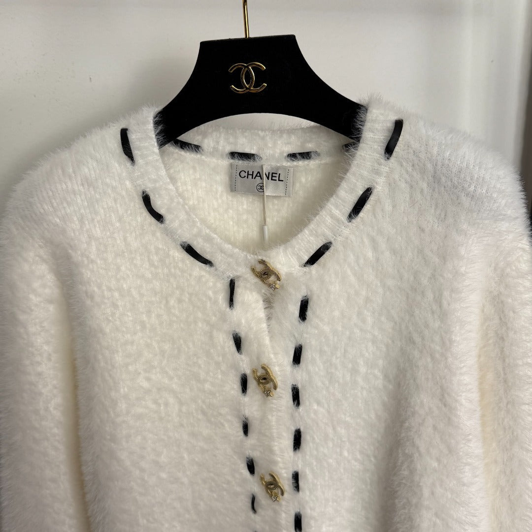 CHANEL 25S CARDIGAN 553