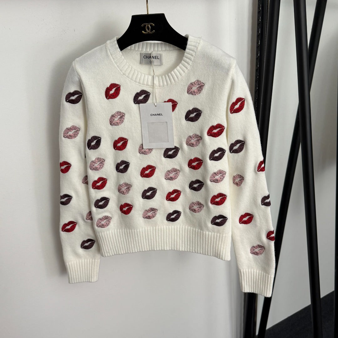 CHANEL 26S LONG-SLEEVE CREW NECK SWEATER 747