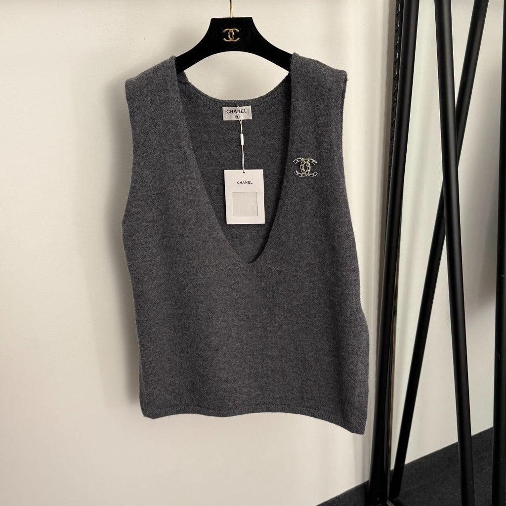CHANEL 26S THREE-PIECE KNIT SET 780