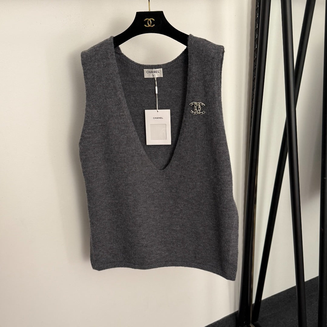 CHANEL 26S THREE-PIECE KNIT SET 780