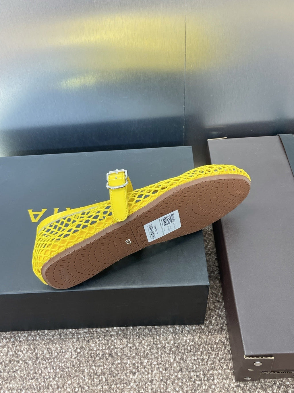 ALAIA MARY JANE FLAT 25S IN YELLOW MESH CALFSKIN