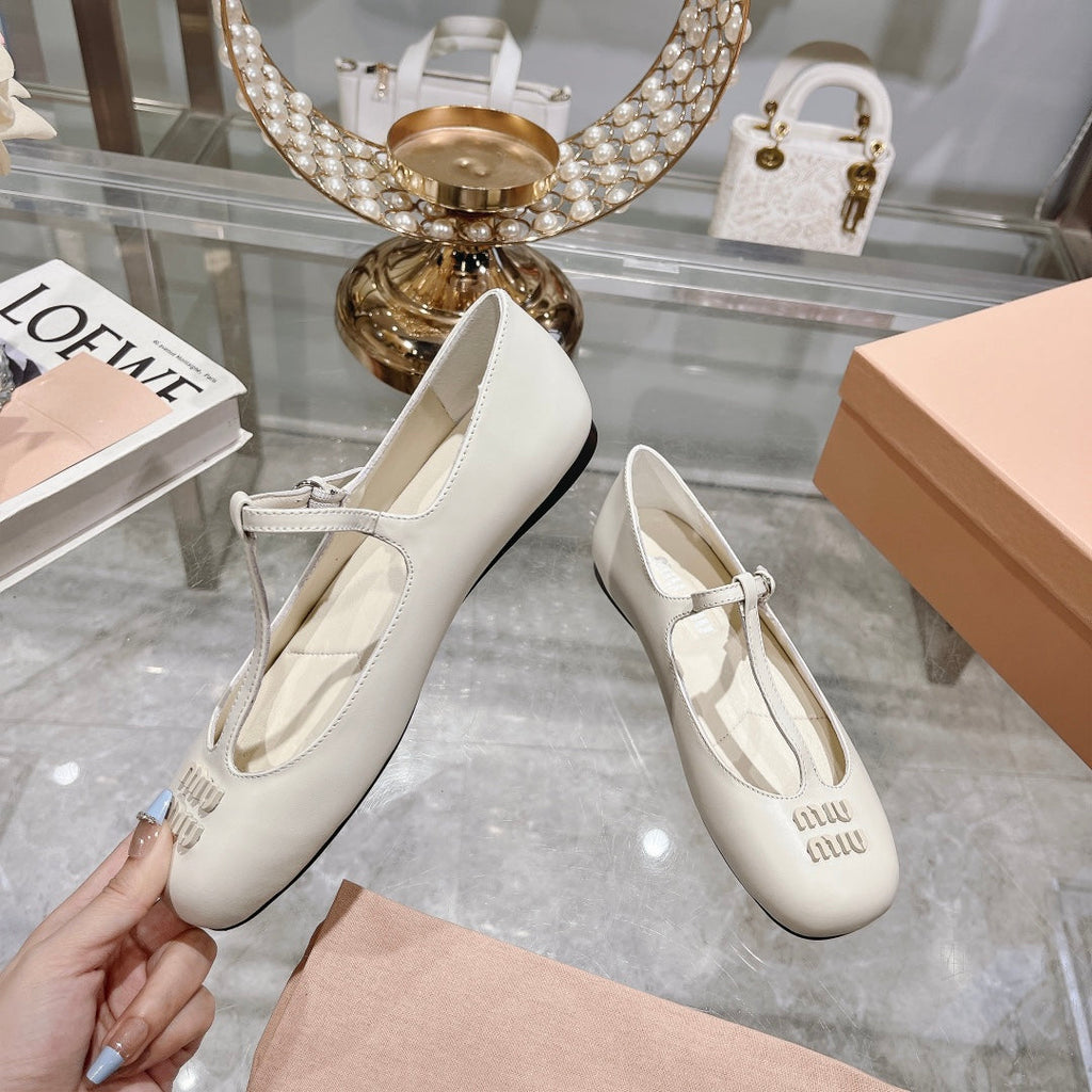 MARY JANE SANDAL WHITE WITH T - STRAP SHEEPSKIN